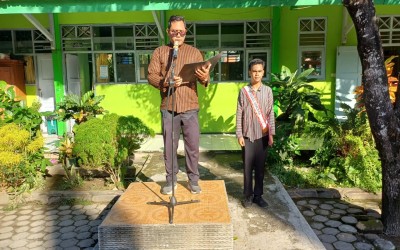 SMP Negeri 1 Ringinrejo Laksanakan Upacara Peringatan Hari Pendidikan Nasional 2026